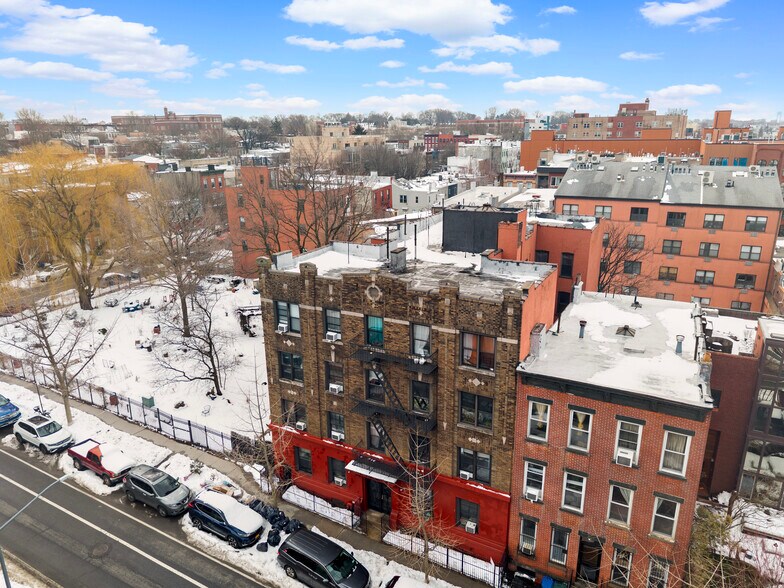 More Photos Of 270 15th St, Brooklyn Apartments For Sale
