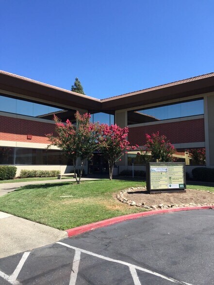 More Photos Of 7601 Hospital Dr, Sacramento Medical For Sale