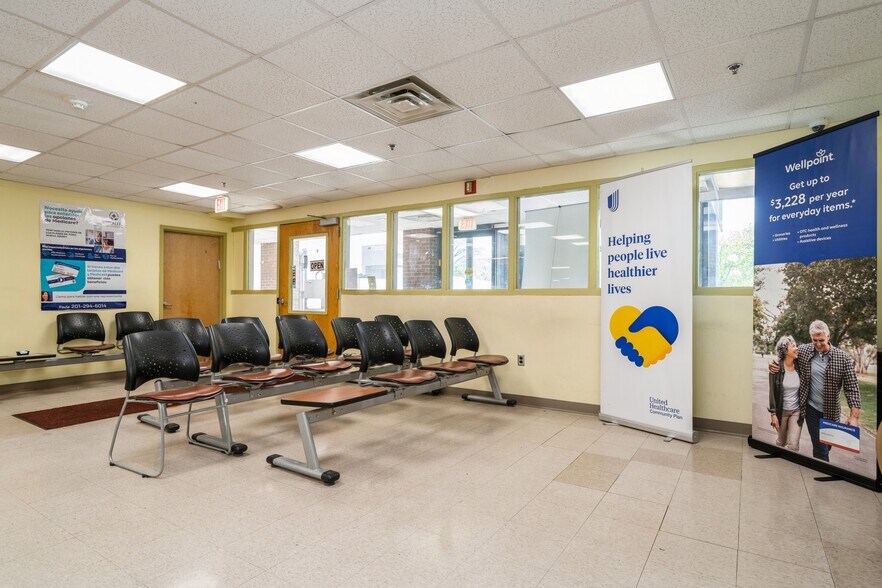 More Photos Of 680 Broadway, Paterson Hospital For Lease