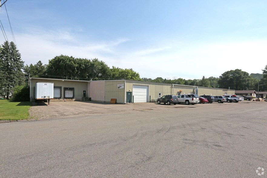 More Photos Of 785 20th St, Newport Warehouse For Lease