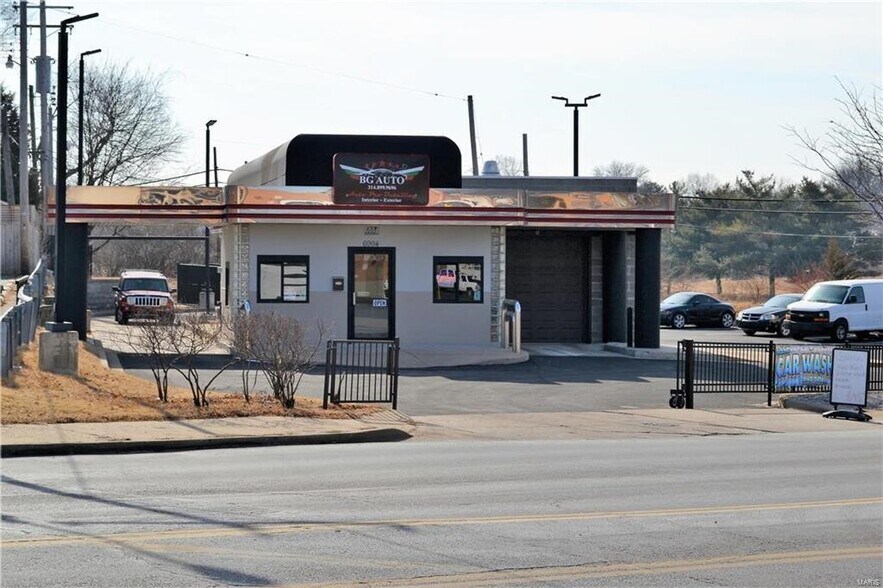 Primary Photo Of 6994 Chippewa St, Saint Louis Auto Repair For Sale