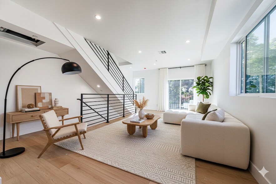 More Photos Of 5207 W 20th St, Los Angeles Multifamily For Sale