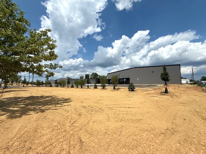 More Photos Of 106 War Birds blvd, Spartanburg Industrial For Sale