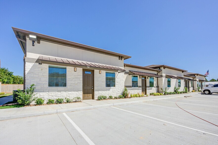 More Photos Of 17154 N Eldridge Pky, Tomball Medical For Lease