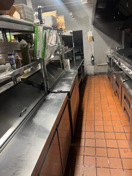 More Photos Of 1101-1103 W 36th St, Baltimore Storefront For Lease