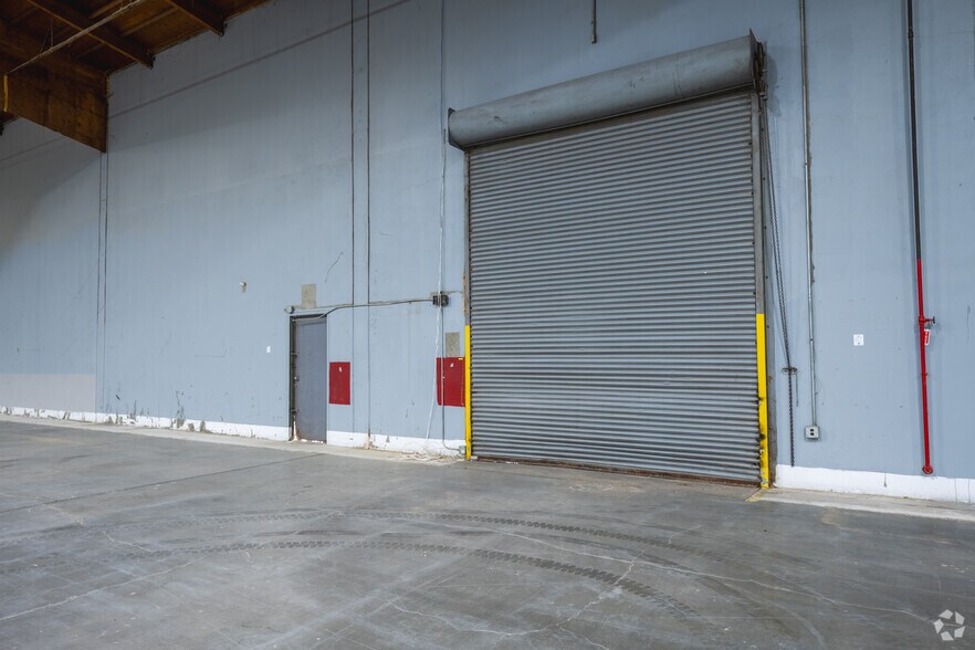 More Photos Of 1195 N Gertrude Ave, Stockton Warehouse For Sale