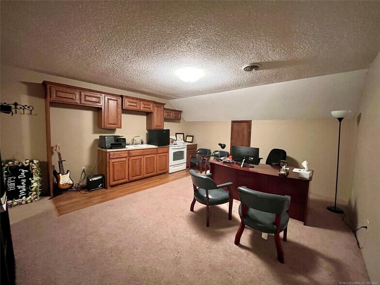 More Photos Of 2710 S Cherokee Dr, Muskogee Religious Facility For Sale