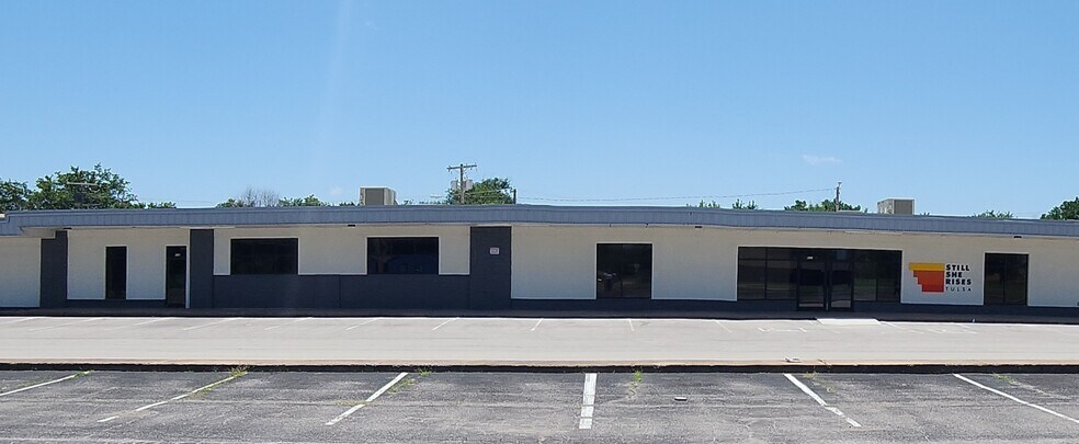 More Photos Of 530-616 E 46th St N, Tulsa Unknown For Lease