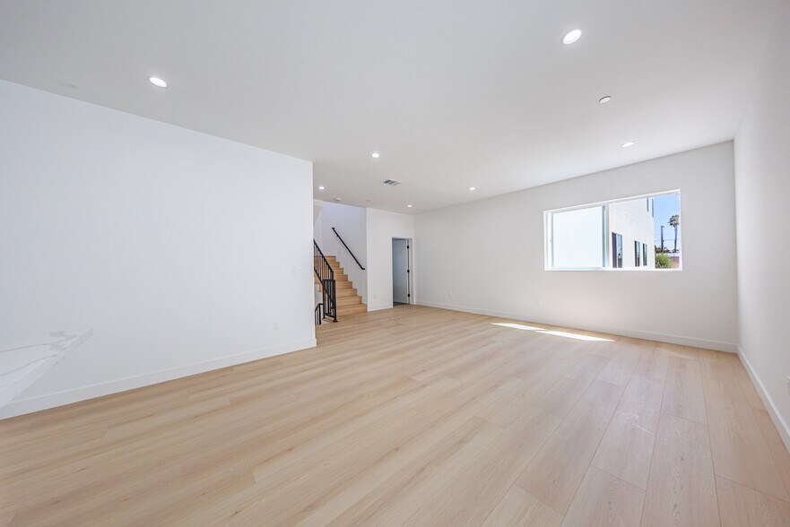 More Photos Of 2847 S Victoria Ave, Los Angeles Multifamily For Sale