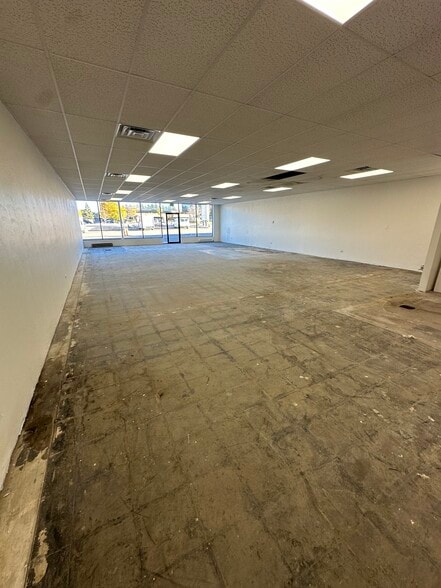 More Photos Of 10890 E Dartmouth Ave, Aurora Storefront For Lease