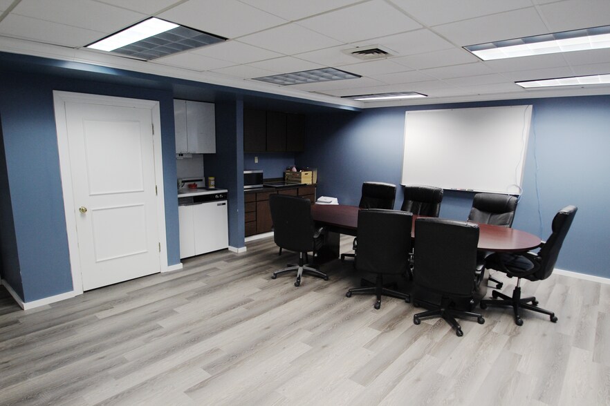 More Photos Of 785 Pearl Rd, Brunswick Office For Lease