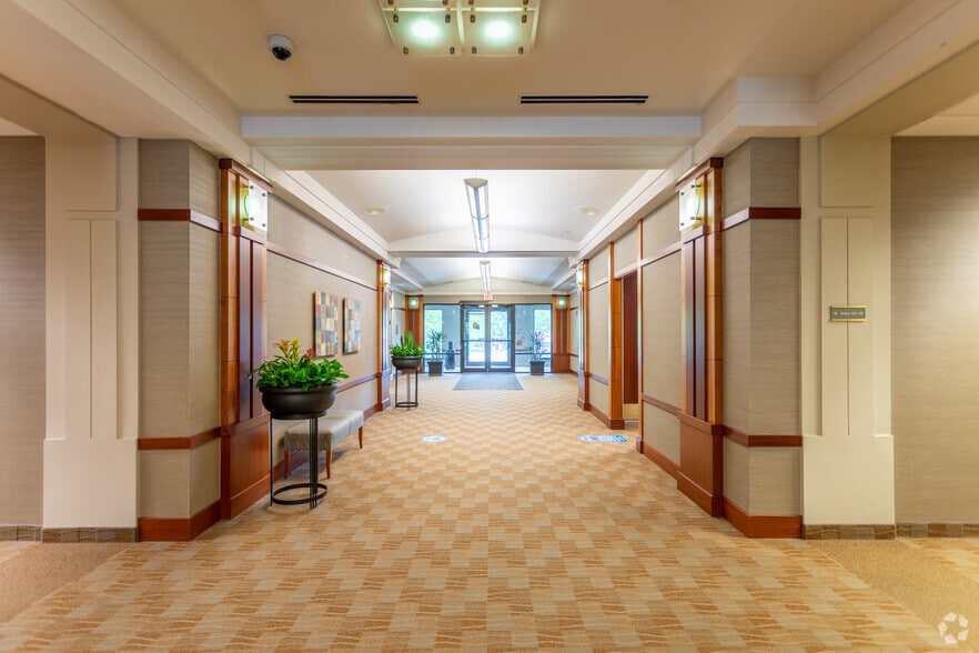 More Photos Of 3300 Fernbrook Ln N, Plymouth Office For Lease