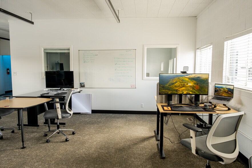 More Photos Of 2174 S Main St, Salt Lake City Manufacturing For Lease