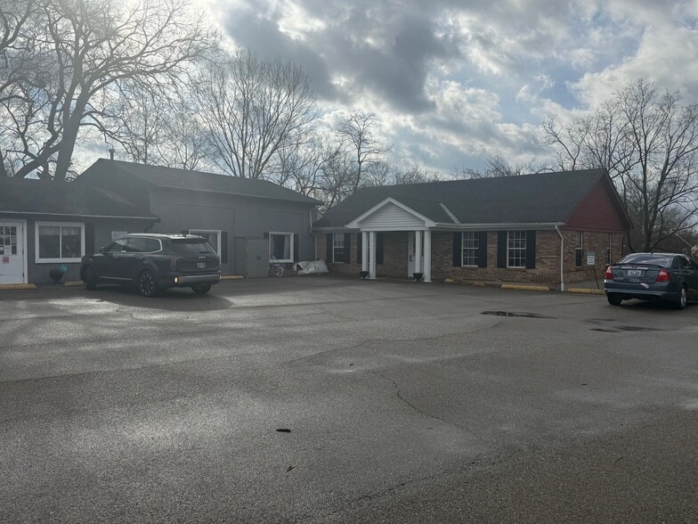 More Photos Of 112 Renshaw Ave, Highland Heights Daycare Center For Lease