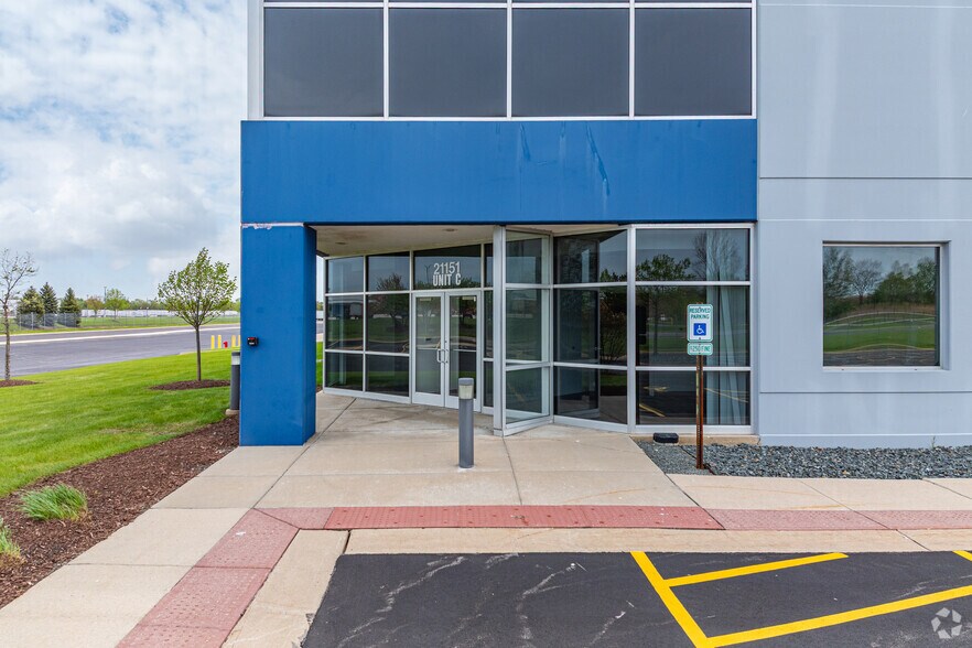 More Photos Of 20901 W Walter Strawn Dr, Elwood Distribution For Lease