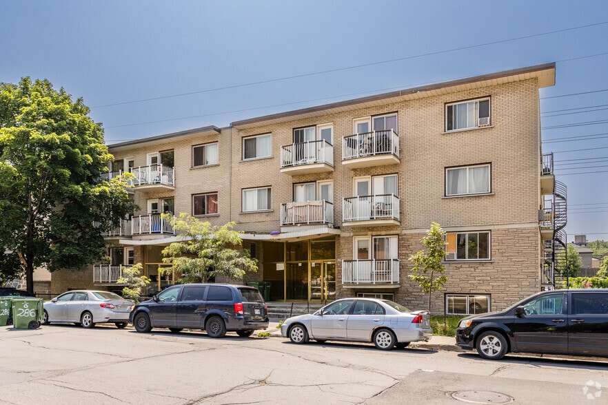 Primary Photo Of 10300 Tsse Fleury, Montréal Apartments For Sale