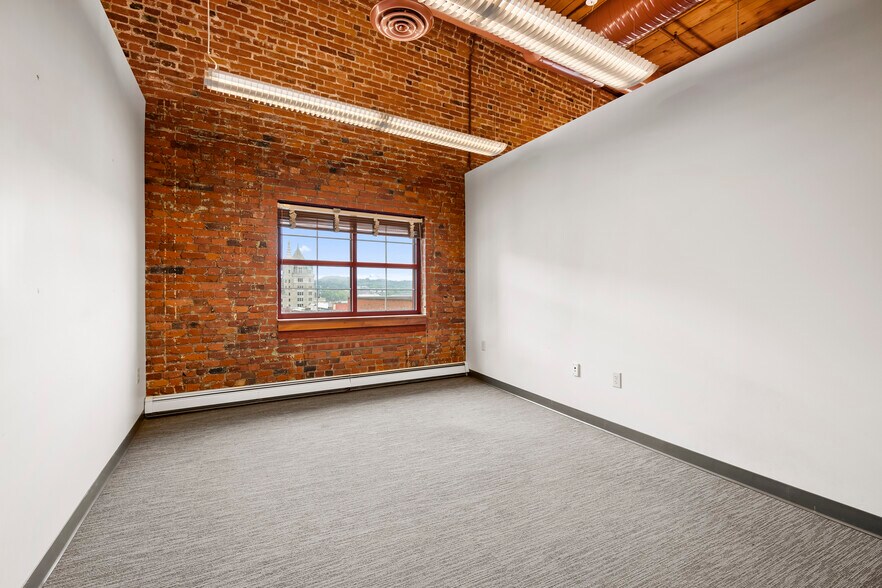 More Photos Of 40 Beaver St, Albany Office For Lease