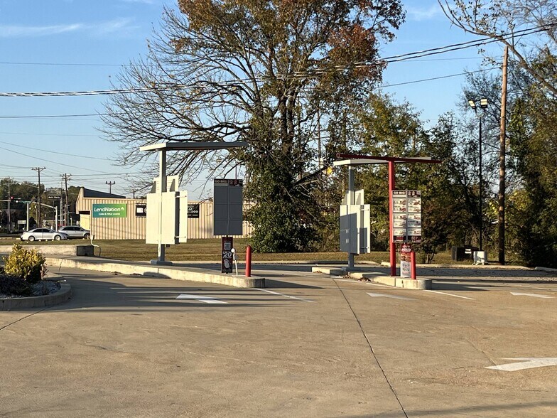 More Photos Of 6720 Highway 45 Alt S, West Point Restaurant For Sale