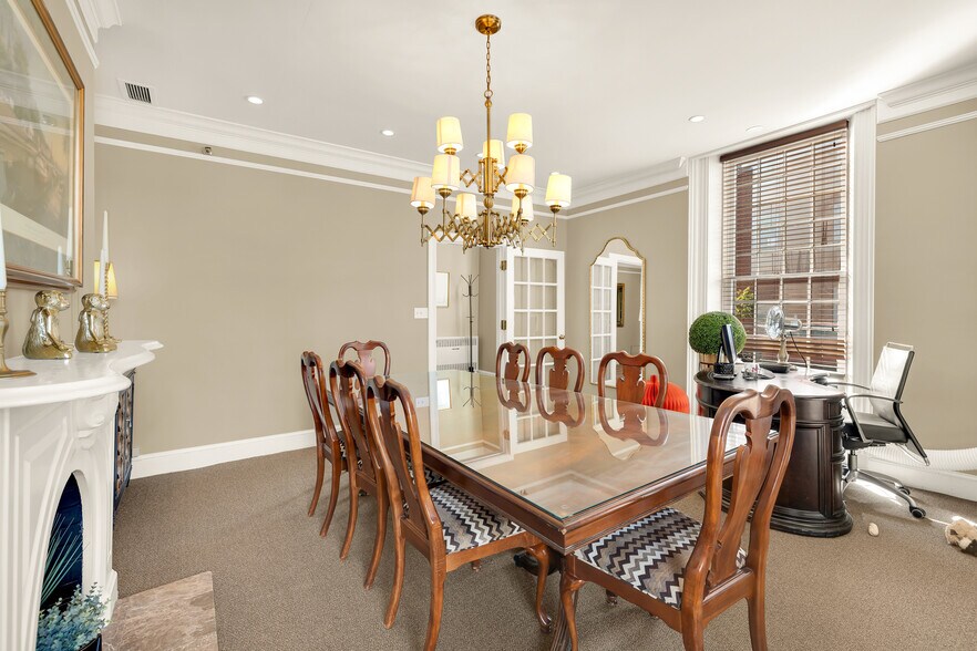 More Photos Of 228 S Washington St, Alexandria Loft Creative Space For Sale