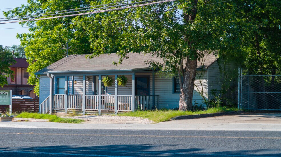 More Photos Of 1406 North Loop Blvd W, Austin Office For Sale