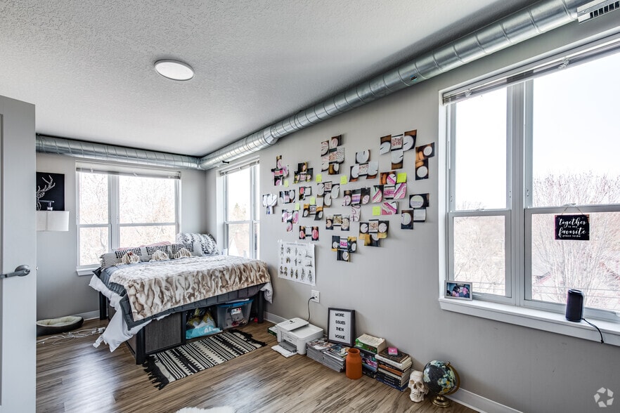 More Photos Of 1975-1977 Marshall Ave, Saint Paul Apartments For Sale