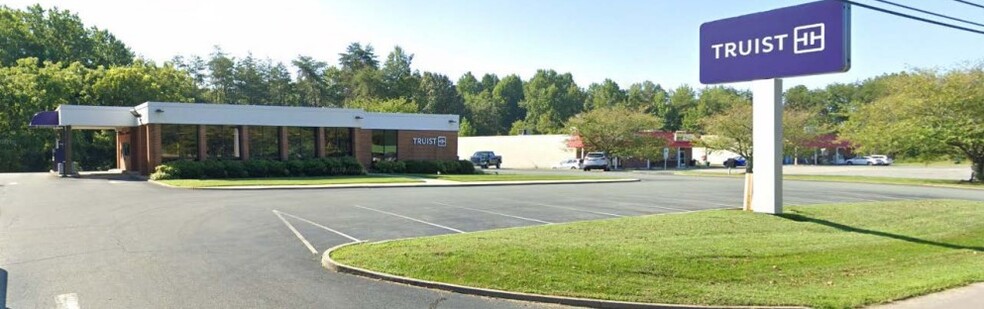 Primary Photo Of 4342 James Madison Hwy, Fork Union Bank For Sale