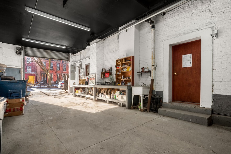 More Photos Of 439-441 11th St, Brooklyn Flex For Sale