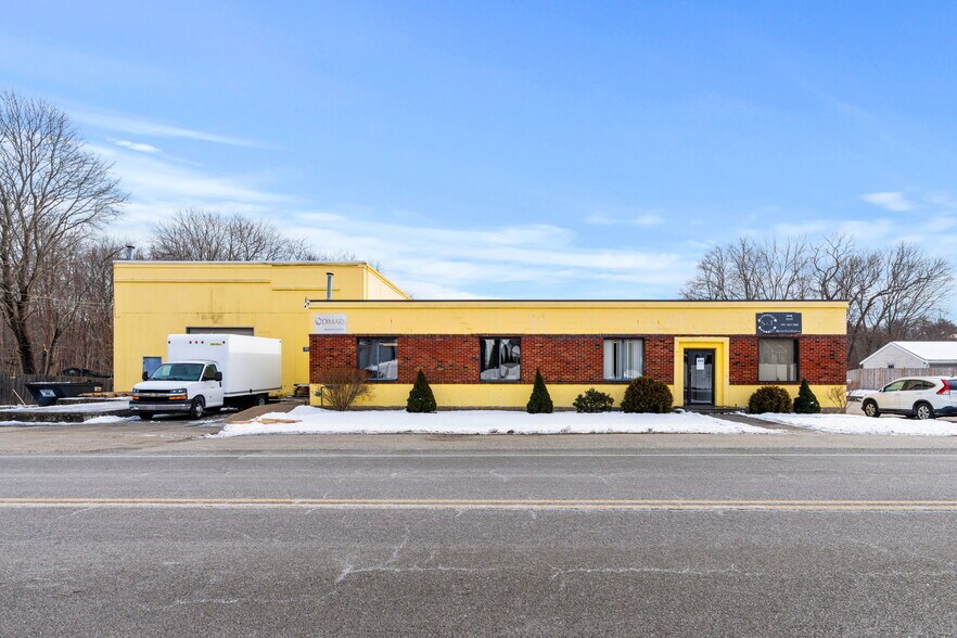 More Photos Of 205 Commercial St, Whitman Manufacturing For Sale