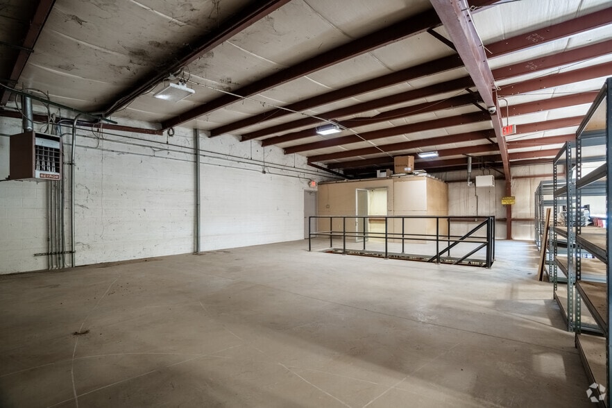 More Photos Of 2 Creamery Way, Emmitsburg Warehouse For Lease