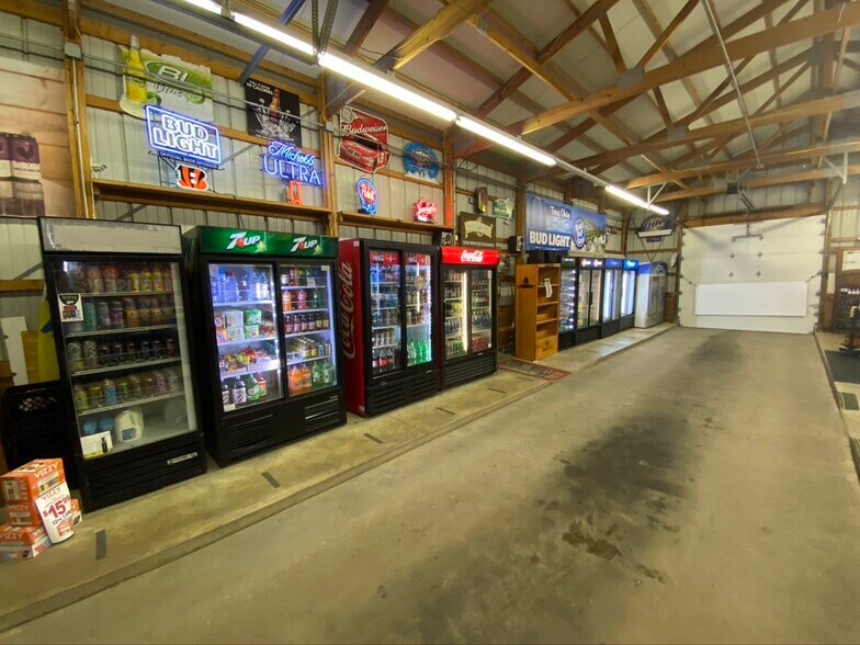 More Photos Of 1265 S Dorset Rd, Troy Freestanding For Sale