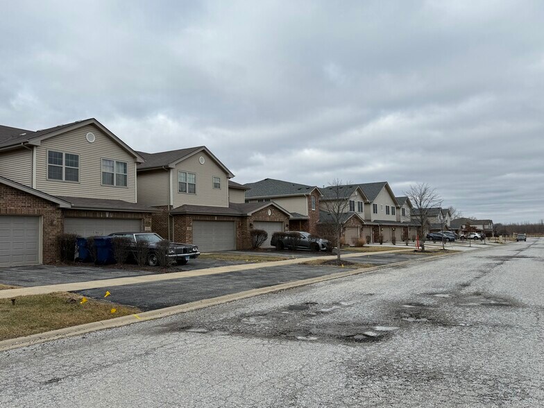 More Photos Of 958 Regent Dr, Matteson Land For Sale