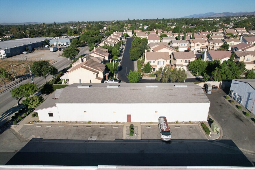 More Photos Of 1265 E 7th St, Upland Warehouse For Lease