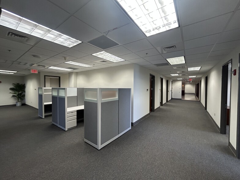 More Photos Of 215 S Monroe St, Tallahassee Office For Lease