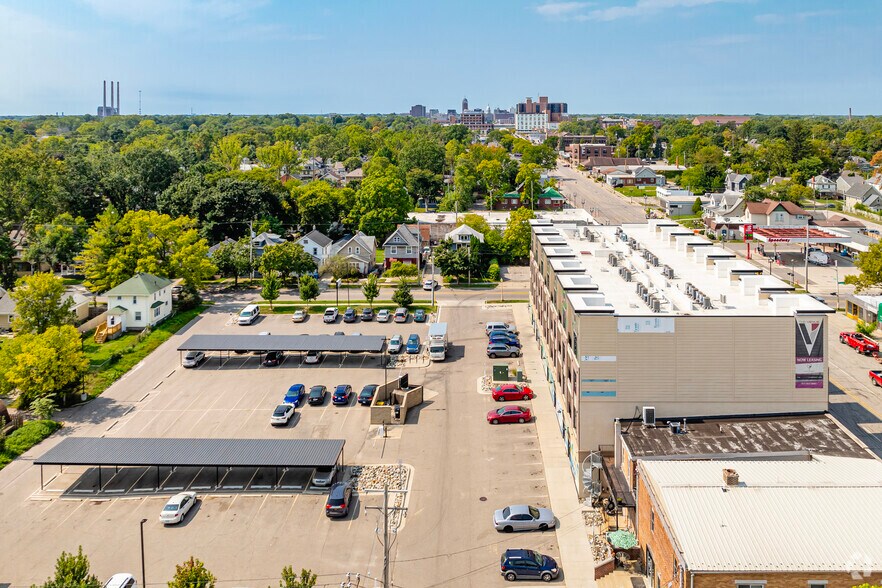 More Photos Of 2010-2024 E Michigan Ave, Lansing Apartments For Sale