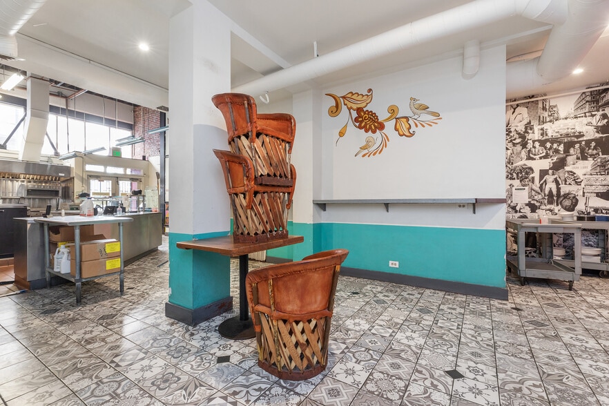 More Photos Of 525-527 Commercial St, San Francisco Restaurant For Lease