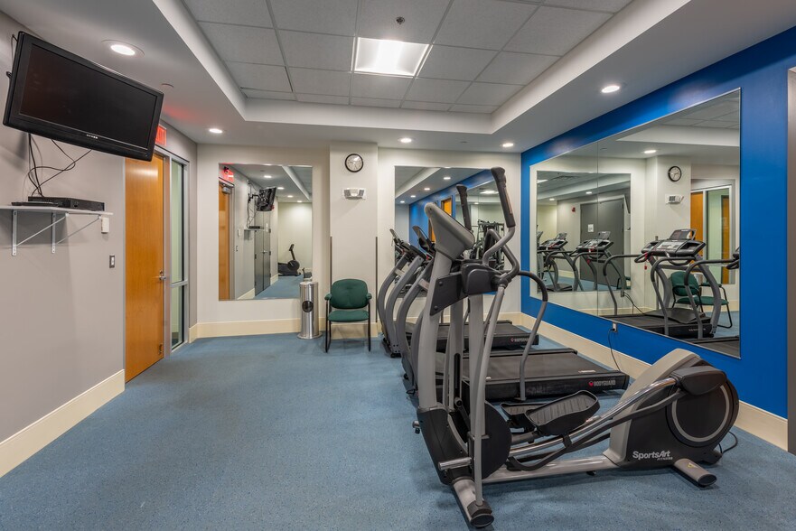 More Photos Of 134 Turnpike Rd, Southborough Medical For Lease