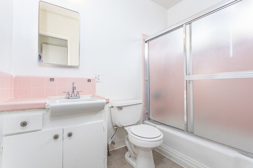 More Photos Of 632 W Hillsdale St, Inglewood Apartments For Sale