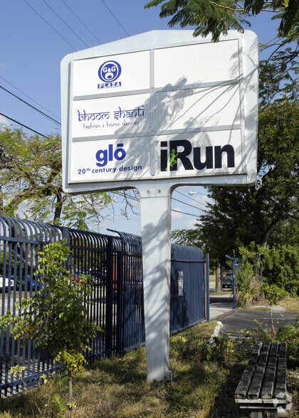 More Photos Of 5050 Biscayne Blvd, Miami Storefront Retail Office For Lease