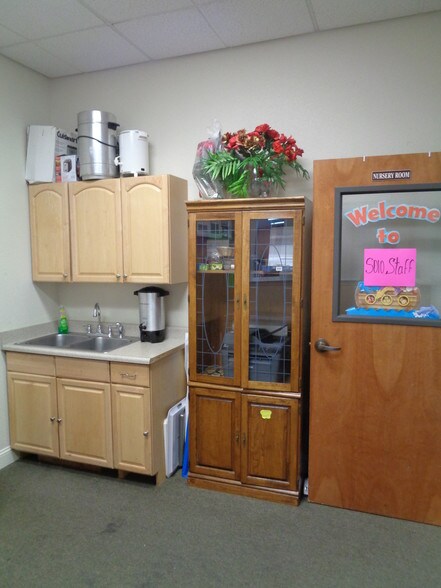 More Photos Of 5050 Commerce Blvd, Rohnert Park Freestanding For Lease