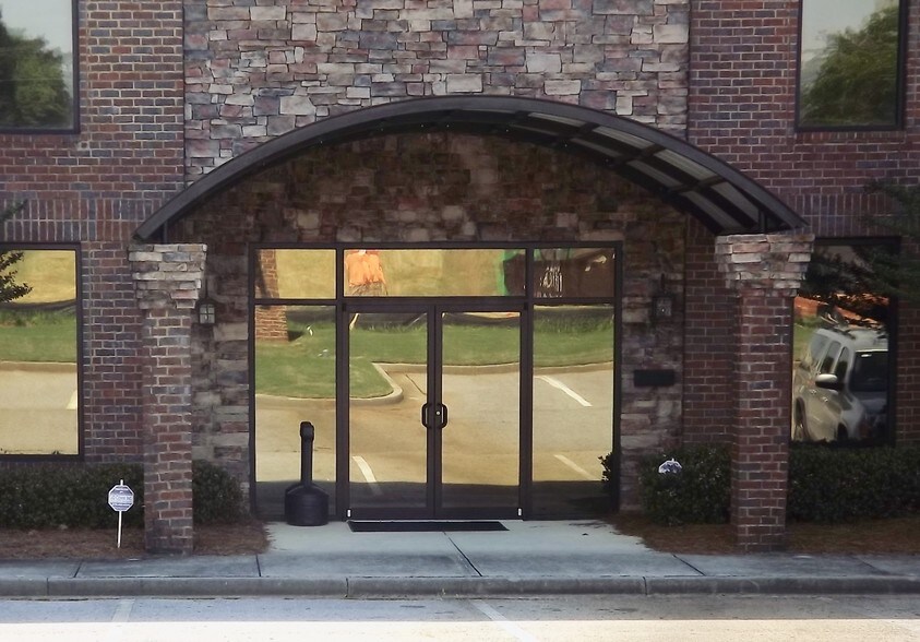 More Photos Of 410 Grayson Dr, Winder Distribution For Lease