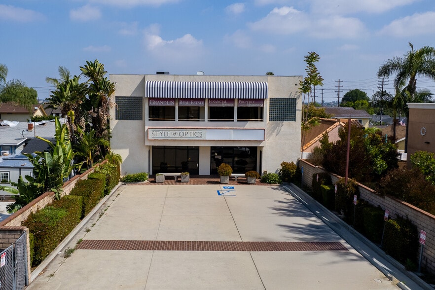 More Photos Of 2315 Pacific Coast Hwy, Lomita Storefront Retail Office For Sale