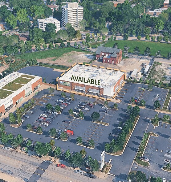 More Photos Of 832 W 63rd St, Chicago Supermarket For Lease
