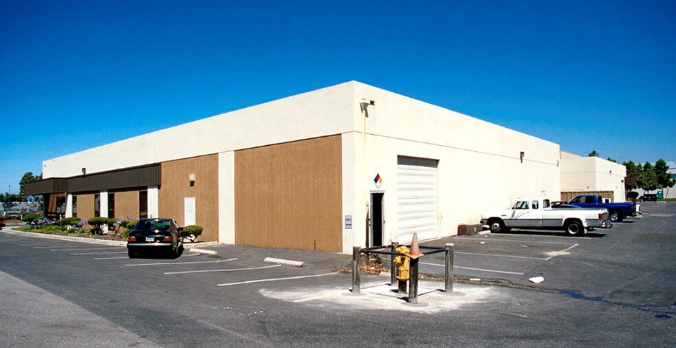 More Photos Of 462-472 Vista Way, Milpitas Manufacturing For Lease