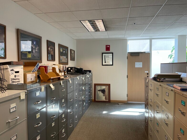 More Photos Of 6500 N Mineral Dr, Coeur d'Alene Office For Sale
