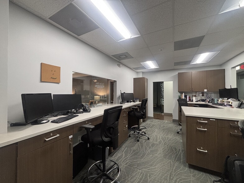 More Photos Of 755 Highland Oaks Dr, Winston-Salem Medical For Lease