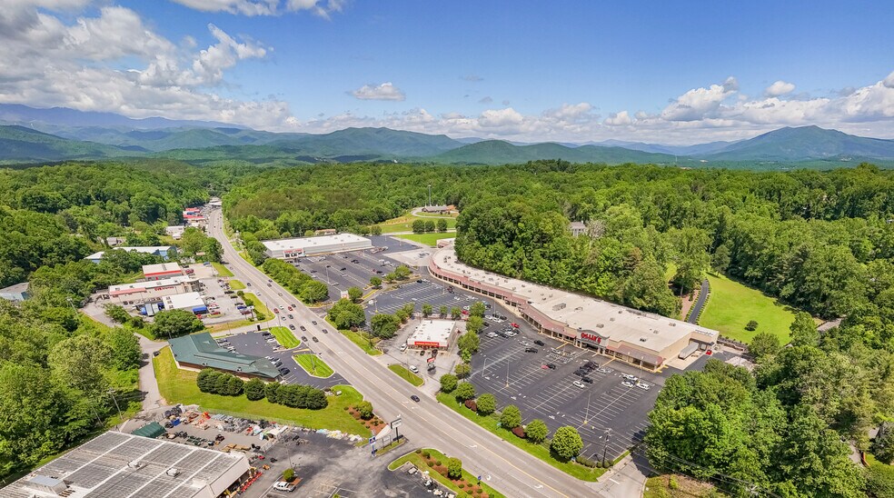 More Photos Of 500 N Main St, Marion Unknown For Lease