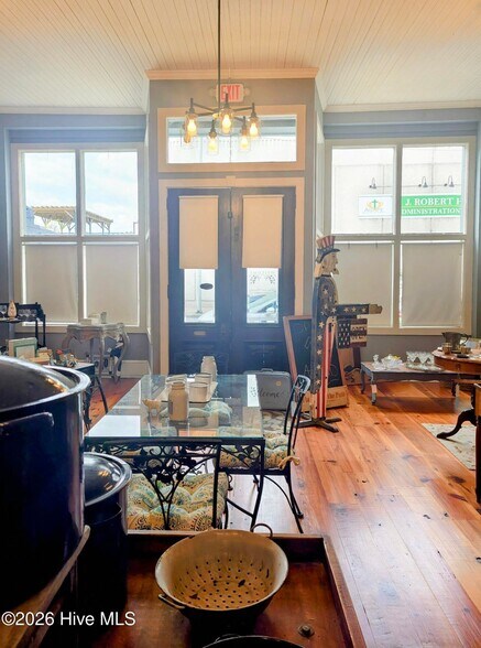 More Photos Of 112 E Main St, Washington Storefront Retail Office For Sale