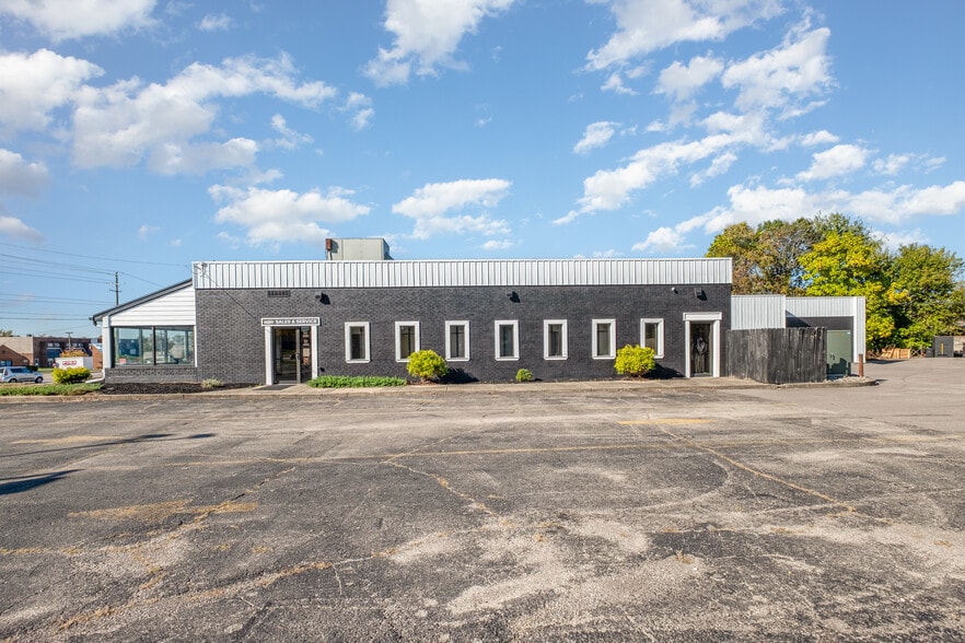 More Photos Of 944 State Route 28, Milford Auto Repair For Lease