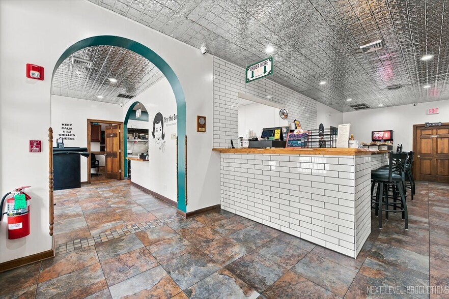 More Photos Of 227 W Wilson St, Batavia Restaurant For Sale