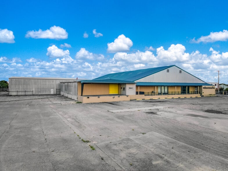 More Photos Of 3680 OLD SR 8, Lake Placid Industrial For Sale
